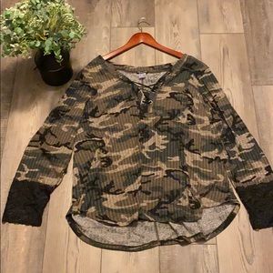 *3 for $10*NWOT- Camo long sleeve with lace detail